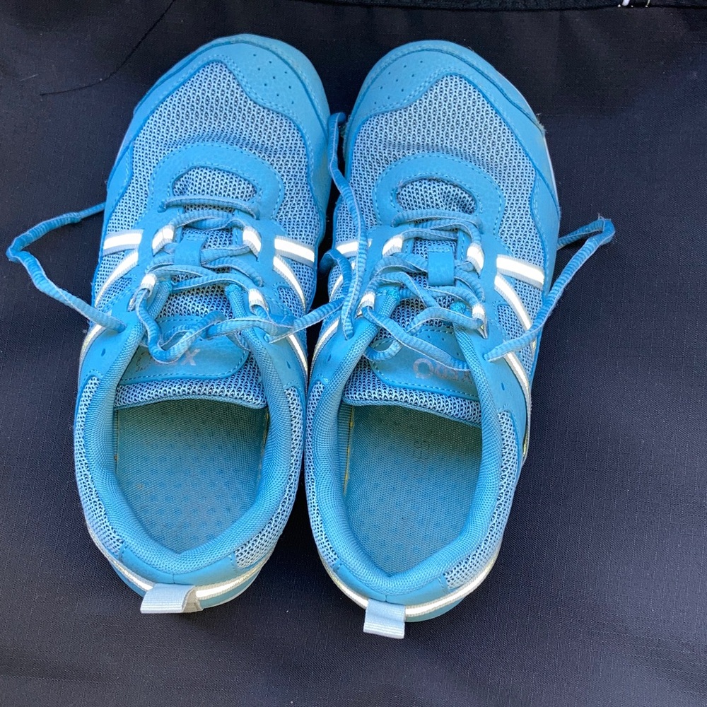 Women's Blue Xero barefoot lifting shoes
